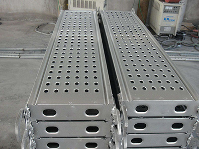 钢跳板材质对防滑性能的影响分析